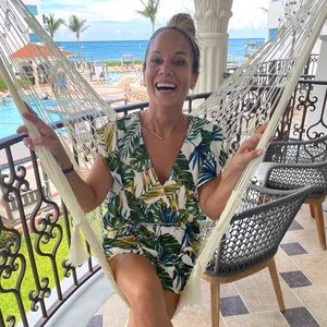 Meet your Posher, Raquel